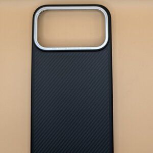 iPhone 17 Pro Max Carbon Fiber Thin & Light Magnetic Case MagSafe Shockproof